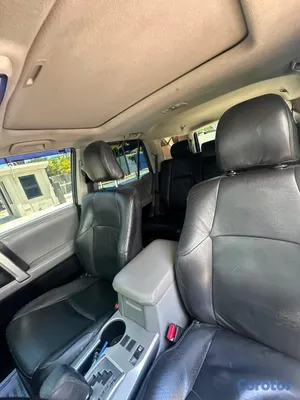 jeepetas y camionetas - Toyota 4Runner SR5 | 3 Filas | Piel | Sunroof | Ex 8