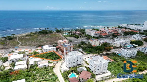 solares y terrenos - VENDE Excelente Solar con 1,024 metros en el CENTR 3