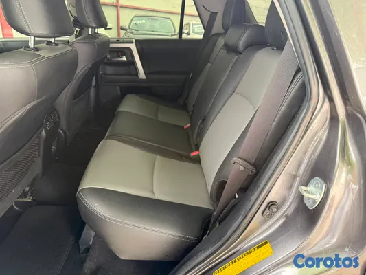 jeepetas y camionetas - toyota 4runner  7