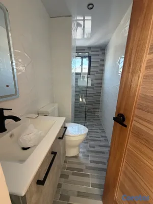 apartamentos - vendo nuevo klm 10 avenida independencia dos habitaciones dos baño no parqueo  11