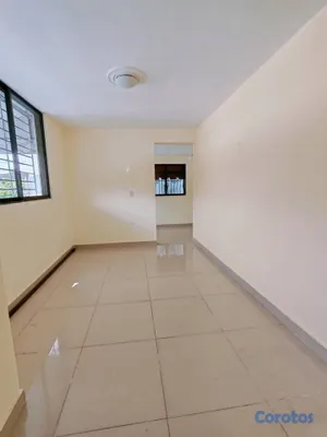 casas - CASA EN VENTA – A MINUTOS DE AV. J. F. KENNEDY, D. 2