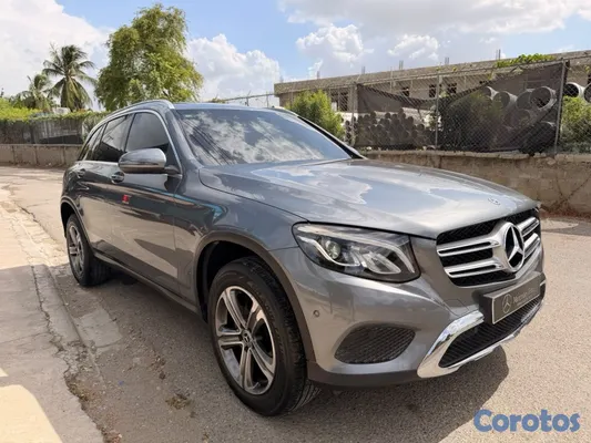 jeepetas y camionetas - Mercedes-Benz GLC 200 2019 en venta! 5