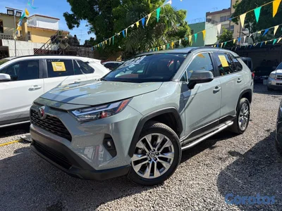 TOYOTA RAV4 XLE PREMIUM 2023 Recien Importada