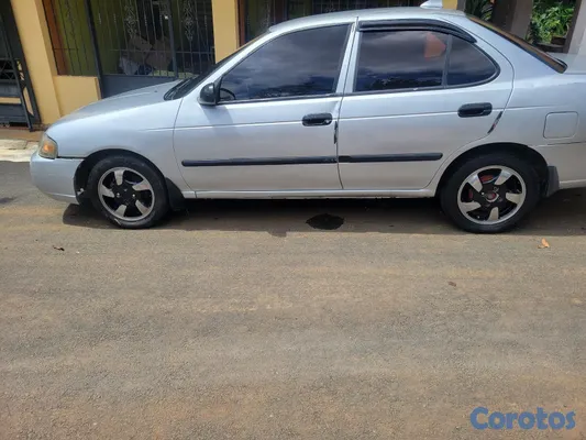 carros - Nissan Sentra B15 2005  3