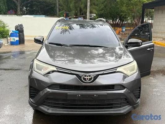 jeepetas y camionetas - Rav4 2017 unico dueno en excelentes condiciones 7