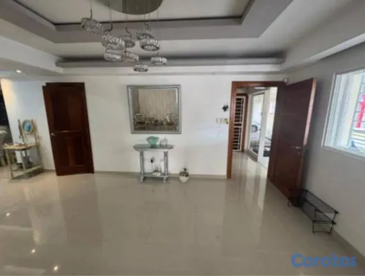 apartamentos - Primer nivel con patio 4 habitaciones en venta en  5