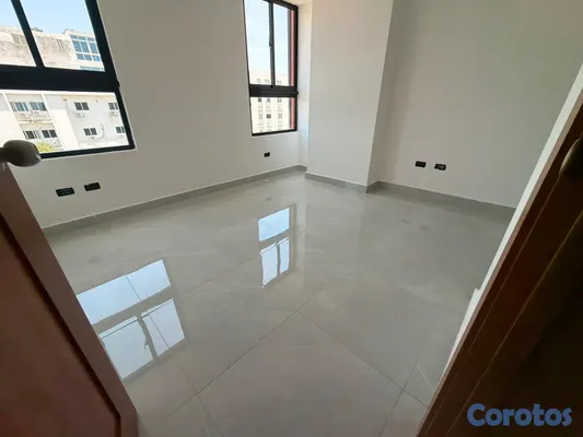 apartamentos - vendo avenida independencia piso 5 nuevo dos habitaciones dos baños dos parqueos 4