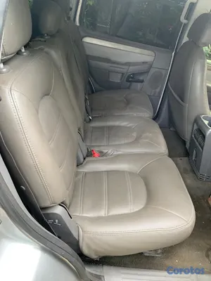 jeepetas y camionetas - Ford Explorer 2005tres filas de asientos 4x4son run está en gas inyección y⛽  9
