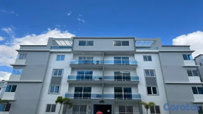 🏢 Apartamento en Venta en la Autopista de San Isidro– 4to Nivel