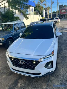 Hyundai Santa Fe 2020.