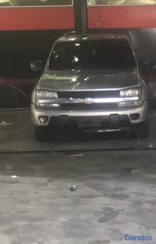 jeepetas y camionetas - Chevrolet traibleizer 2002.