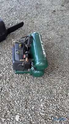 equipos profesionales - Compresor de Aire Profesional Rolair "The Bull" 2.0 HP FC2002 2
