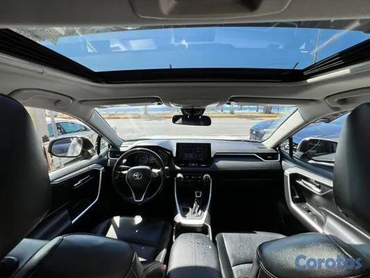 jeepetas y camionetas - Toyota RAV4 XLE Premium 2021 5