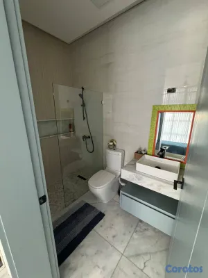 casas - VENDO VIVIENDA CON PISCINIA. RESIDENCIAL CERRADO.  7