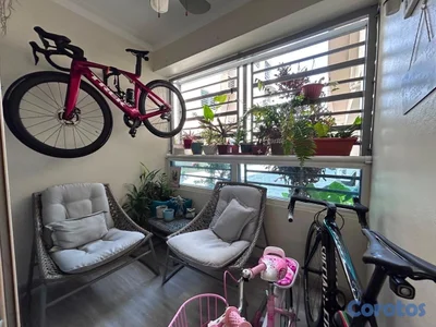 vendo en el millón primer nivel tres habitaciones 2.5 baños dos parqueos balcón