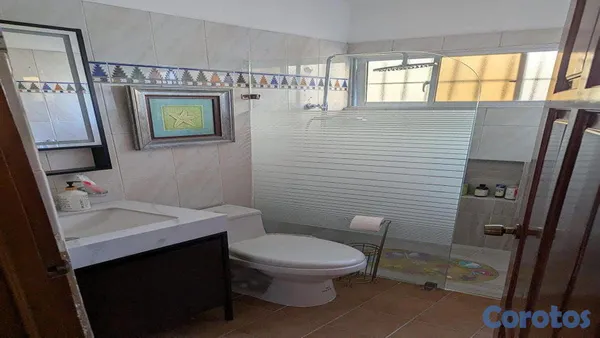 casas - En Venta Casa en Altos de Las Praderas cerca de la Luperon 4