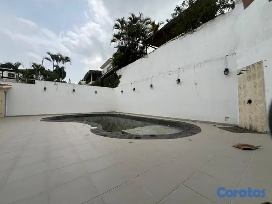casas - Casa de 5 habitaciones en alquiler en Arroyo Hondo 9