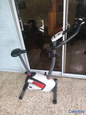 Artículos Deportivos - bicicleta estacionaria con ajuste de fuerza  2