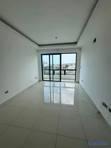 alquiló renacimiento piso 6 dos habitaciones 2.5 baños parqueo balcón área de la