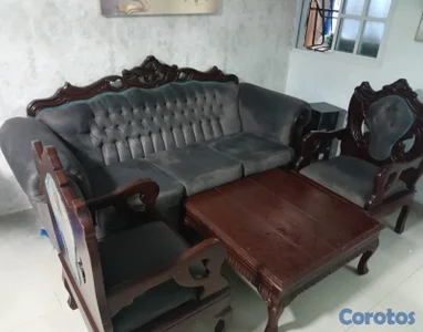 juego de muebles en caoba. 