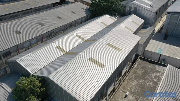 otros inmuebles - Nave 1,000 mts en Villa Aura 5
