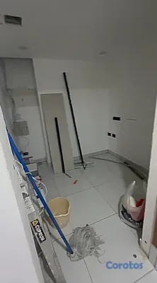 oficinas y locales comerciales - Alquilo Local 45 mts 2do piso  en piantini  3