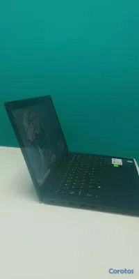 computadoras y laptops - Dell Latitude 7490/ 8th Gen, Intel Core i7 / 8GB D 2
