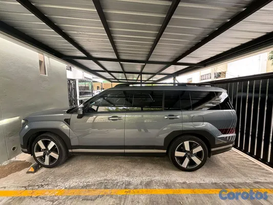 jeepetas y camionetas - hiunday santa fe 2024 5
