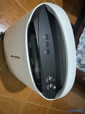 Salud y Equipamiento Médico - Generador de oxígeno con garantía cómo nuevo en su caja y todos sus accesorios  3
