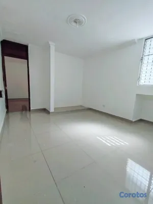 casas - CASA EN VENTA – A MINUTOS DE AV. J. F. KENNEDY, D. 3