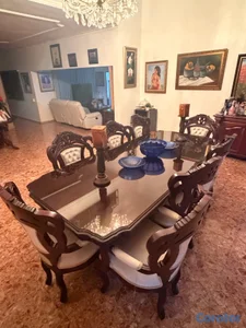 Comedor caoba con 8 sillas