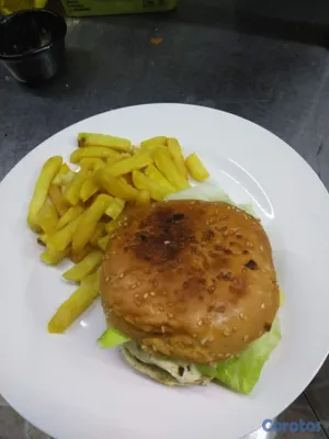candidatos -  estoy buscando empleo de conserje o cocinera  12