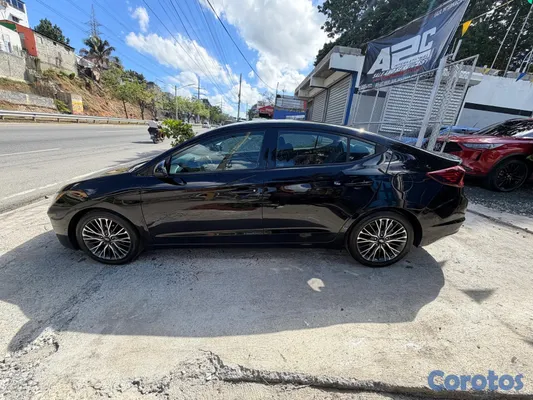 carros - Hyundai elantra 2020 13