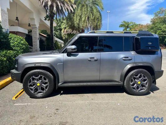 jeepetas y camionetas - Se vende Jetour t2. 9