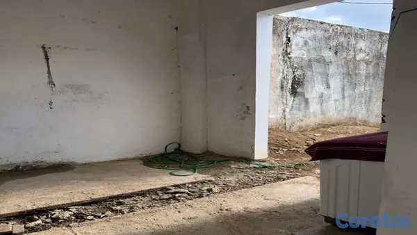 casas - En Venta Casa mejora para Reformar Zona Colonial 6