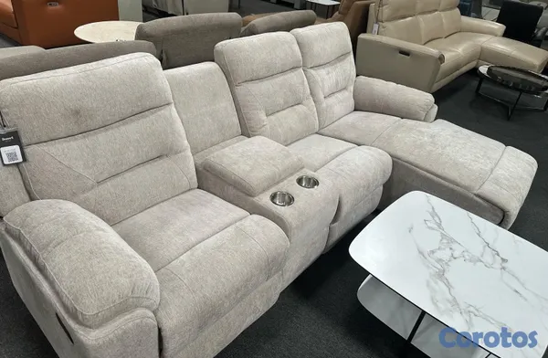 muebles y colchones - Sofá Ilumel “L” beige reclinable. 
Excelente condición 4