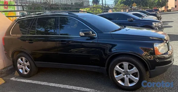jeepetas y camionetas - VENDO JEEP VOLVO DIESEL 2010 EXCELENTES CONDICIONES 
 5