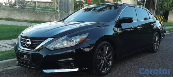 carros - 2018 Nissan Altima SR SE el mas nuevo 4