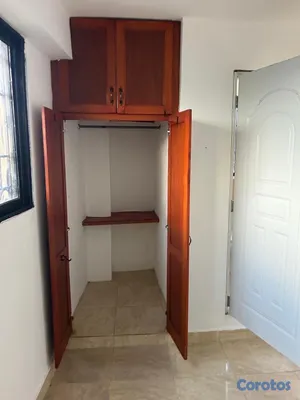 apartamentos - APARTAMENTO EN ALQUILER – ENSANCHE QUISQUEYA. 3er piso.
 4