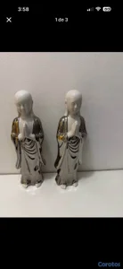 Vendo juego de Budas color blanco con plateado. 
