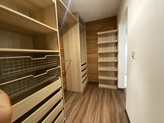 apartamentos - Apartamento en Alquiler en Paraiso: ¡Piso Alto, Oportunidad Única! 9