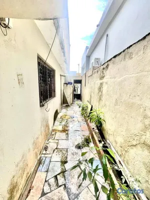 casas - Casa de 4 habitaciones en venta en la Republica de 3