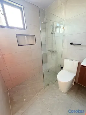 apartamentos - venta de apartamento 4to nivel en la autopista de san isidro con 104mts  4