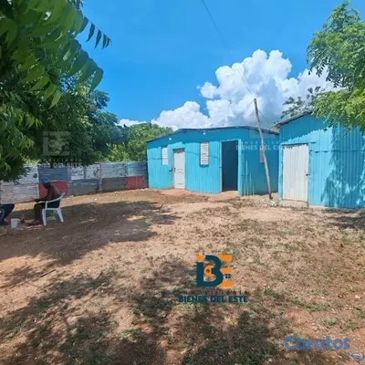 solares y terrenos - Se vende solar con 230 metros y dos casitas de mad 3