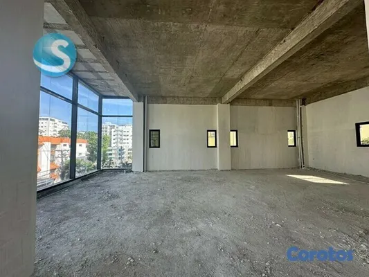 oficinas y locales comerciales - Hermoso apartamento en alquiler. 2