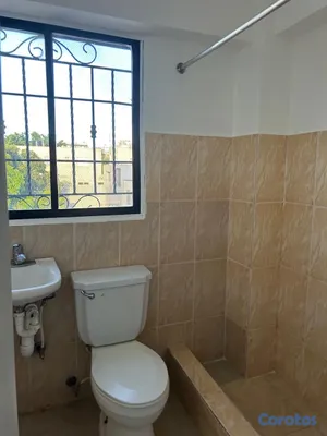 apartamentos - APARTAMENTO EN ALQUILER – ENSANCHE QUISQUEYA. 3er piso.
 5