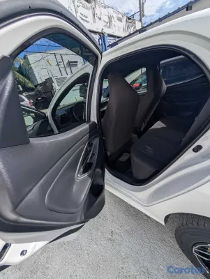 carros - TOYOTA YARIS 2021 9