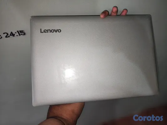 computadoras y laptops - Laptop Lenovo 330 - ¡Core i5 de 8va Gen + 12GB RAM! 4