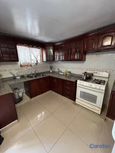 Casa en venta con piscina en Lucerna 