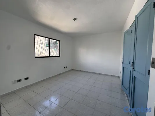 apartamentos - El Vergel. 4to 3 habitaciones 2 baños 1 parqueo (sin ascensor)
 7